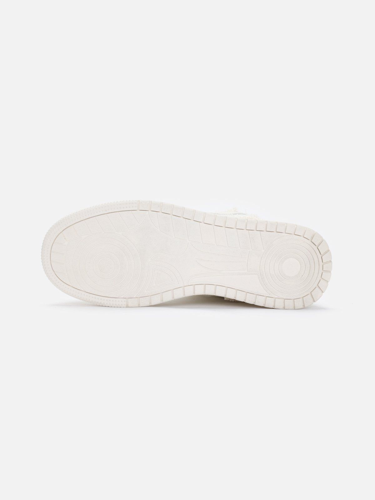 Beige Star-Embroidered Skate Shoes with Breathable Design | StarryClimb